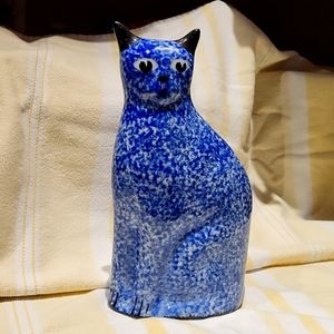 Blue speckled ceramic Americana cat, great condition.